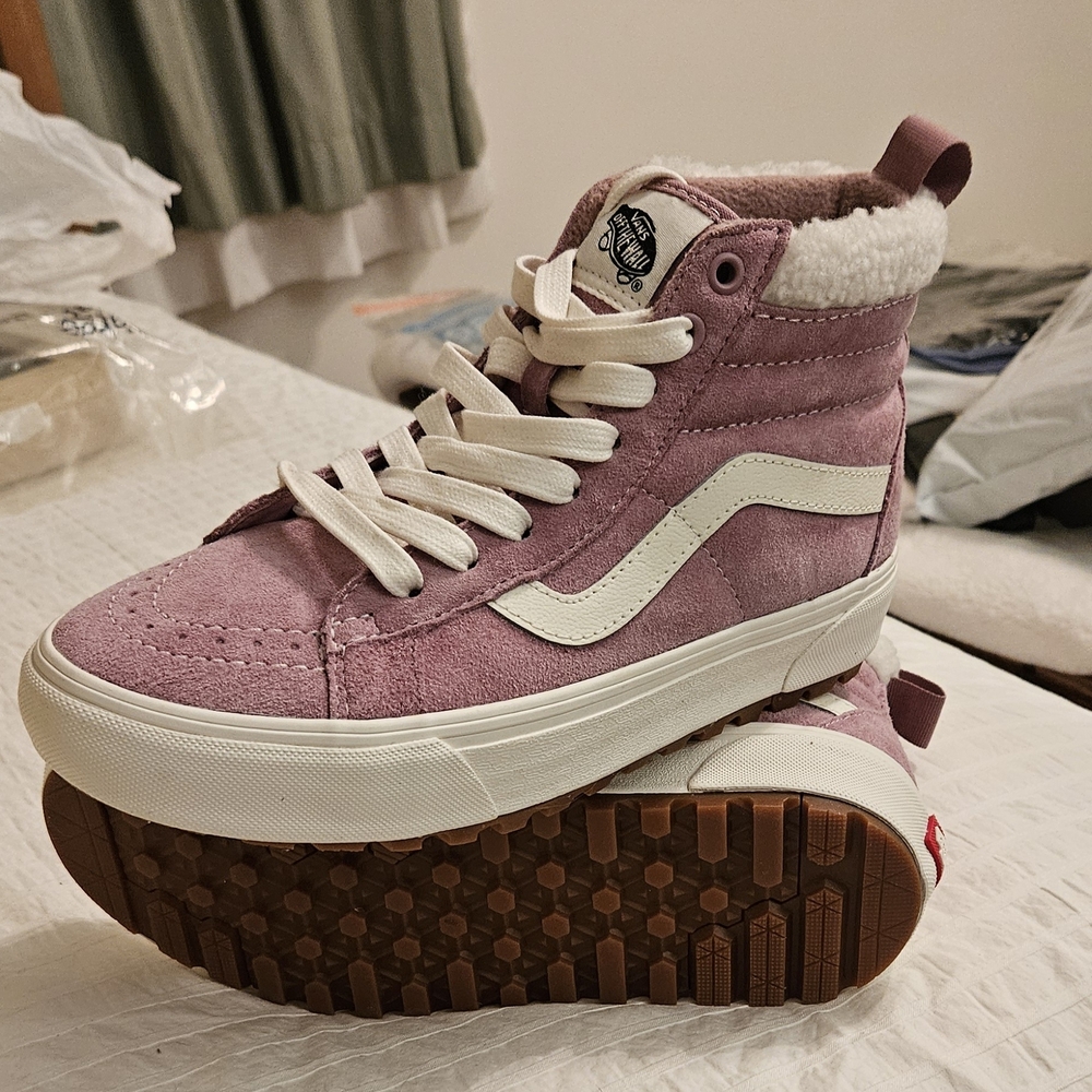 Vans Women's Suede Pink High-Top Sneakers